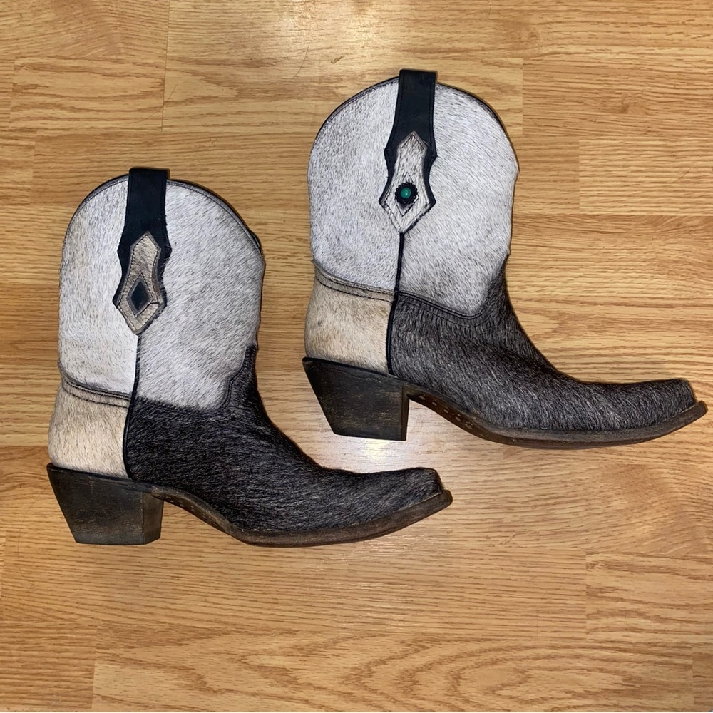 Corral Hair On Cowhide Boots